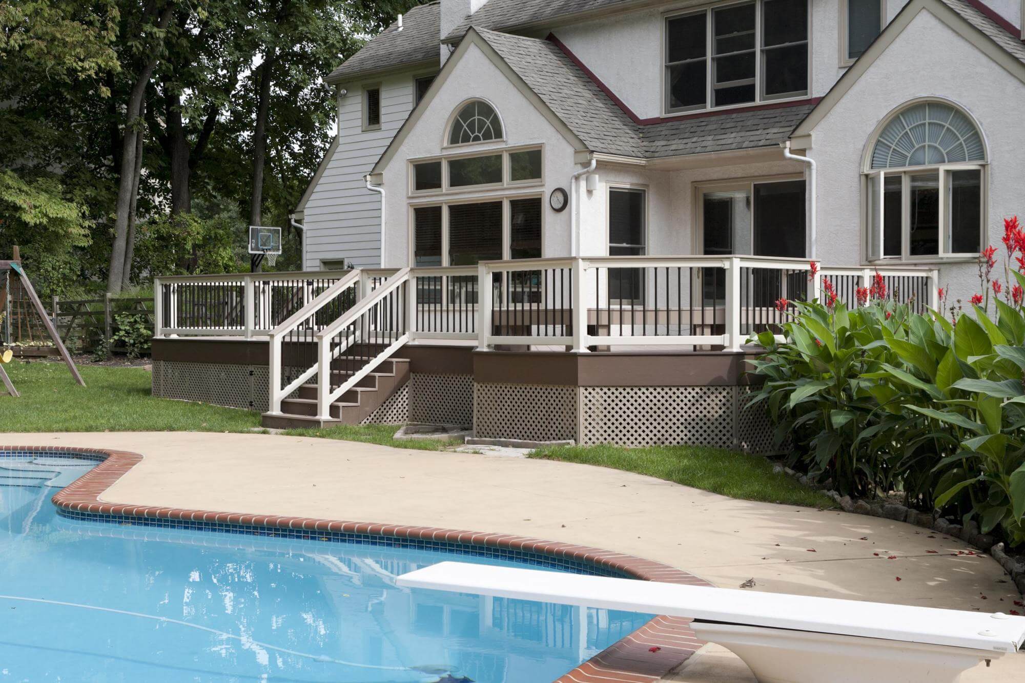 1000 Series Vinyl Railing - Superior Plastic Products