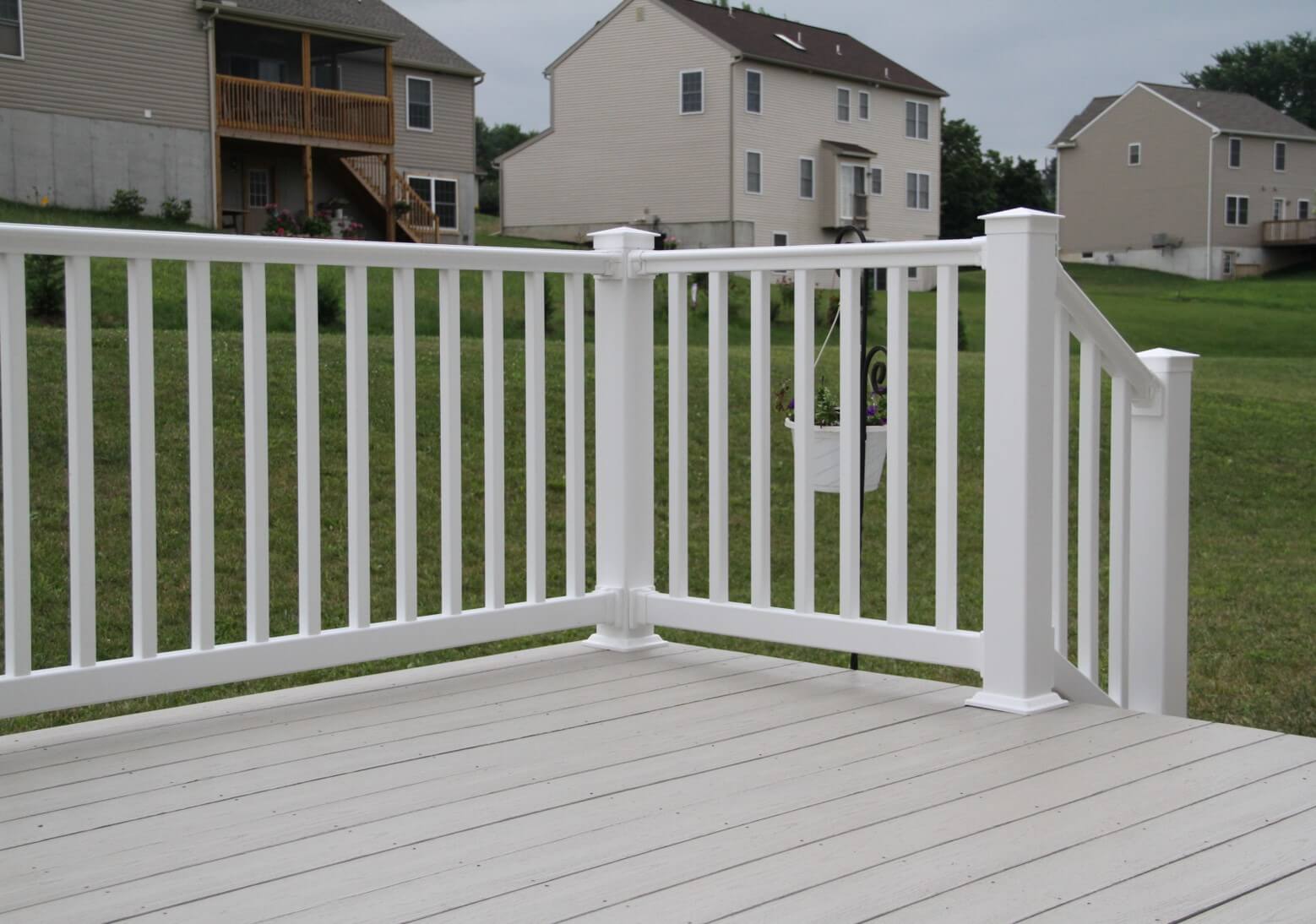 200-series-vinyl-railing-4