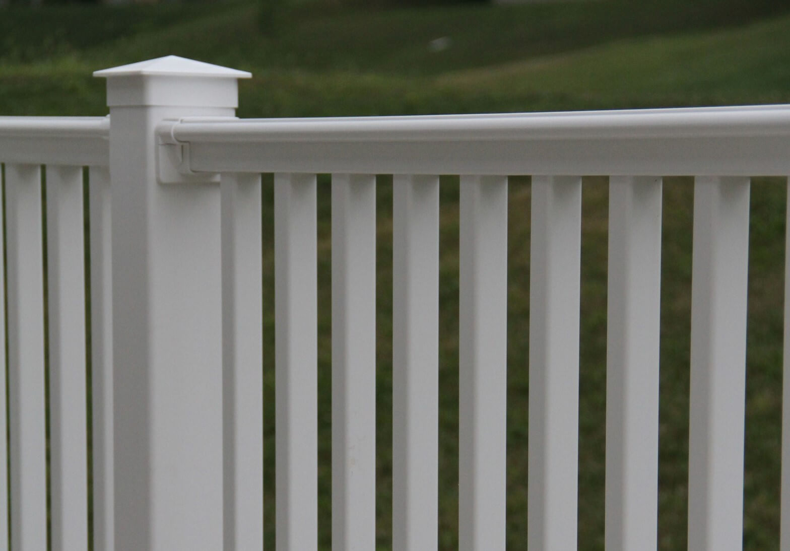 200-series-vinyl-railing-6