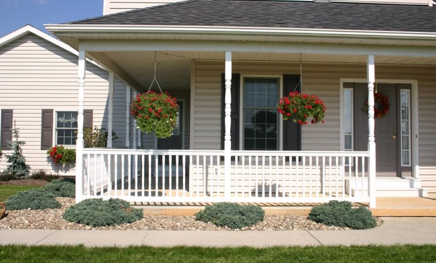 structural-vinyl-porch-posts-superior-plastic-products-4