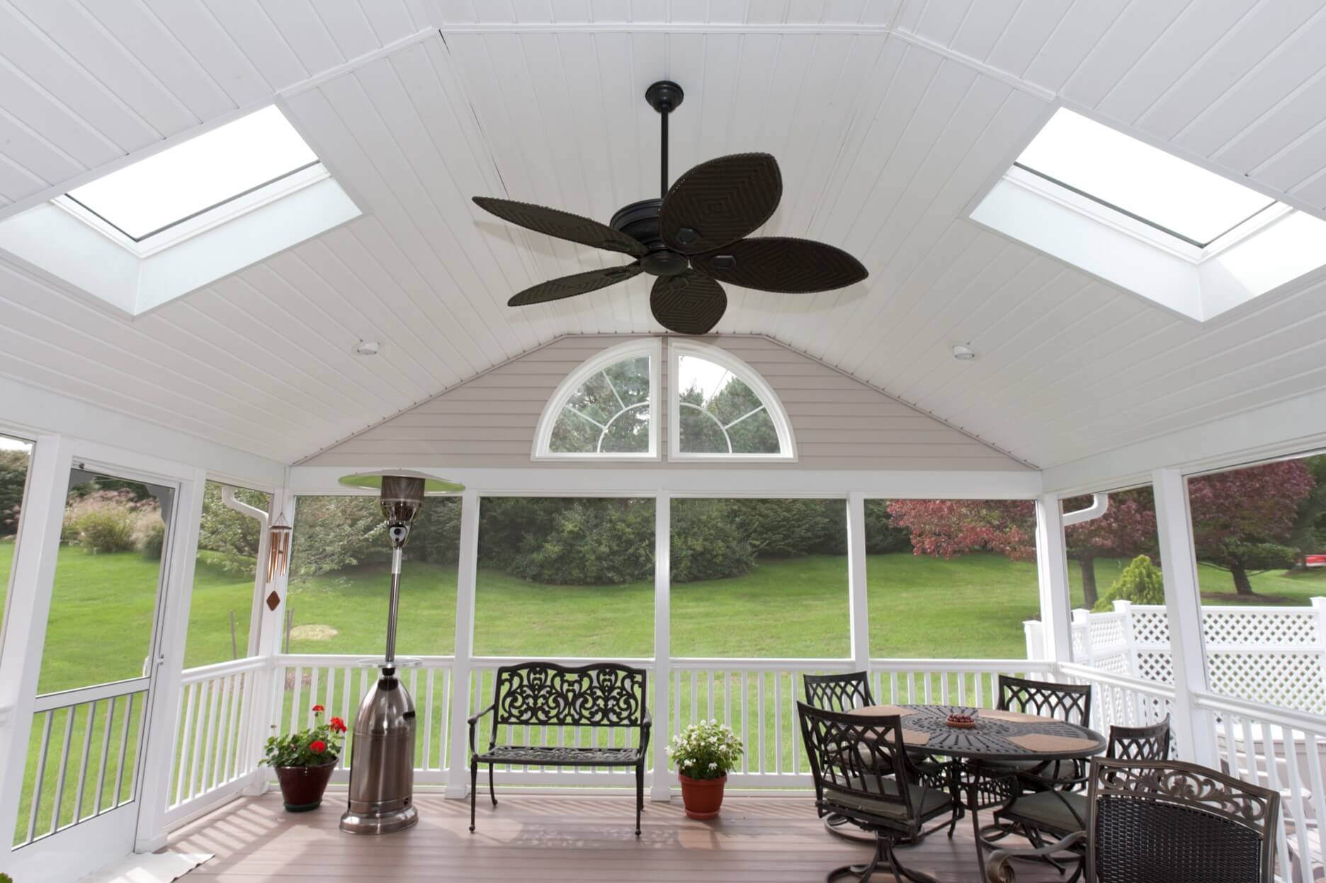 structural-vinyl-porch-posts-superior-plastic-products-9.1